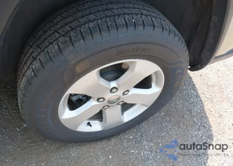 2011 Jeep Grand Cherokee Laredo z USA, uszkodzony, nr VIN 1J4RR4GG0BC713919